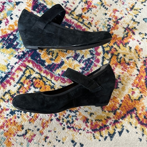 Garbor Suede Mary Jane Wedge Shoe with Jeweled Strap 9.5 US 7.5 UK - Picture 4 of 13